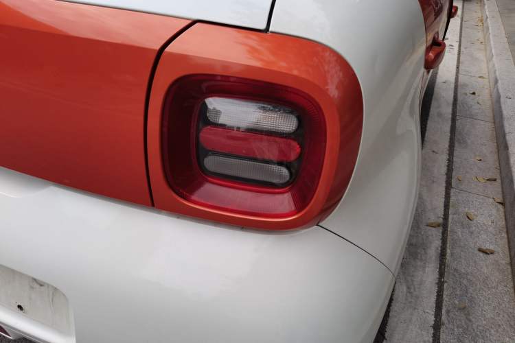 Used ORA Black Cat 2019 351 km Goddess Edition
