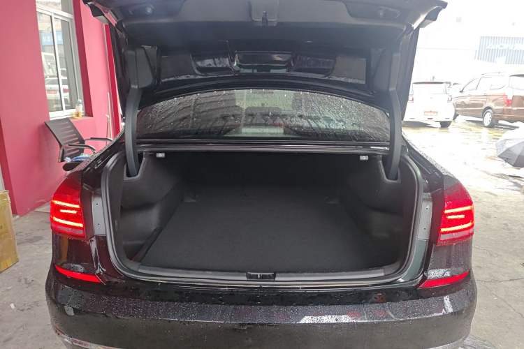 Used Volkswagen Passat 2017 330TSI DSG Luxury Edition
