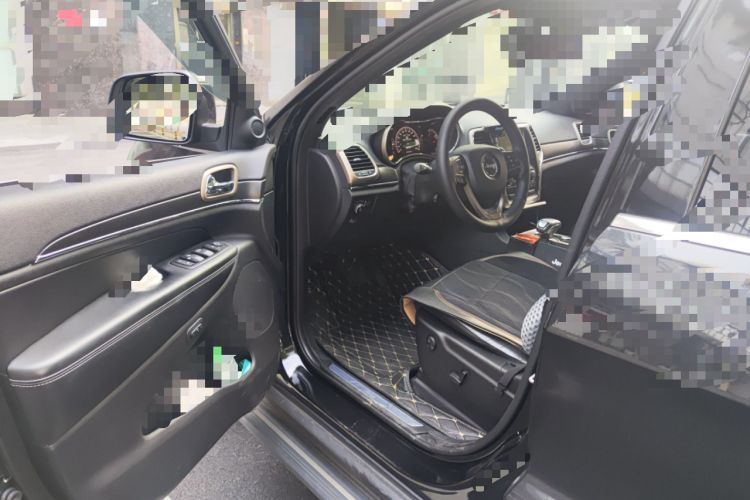 Used  Grand Cherokee 2015 3.0L Comfort Navigation Edition
