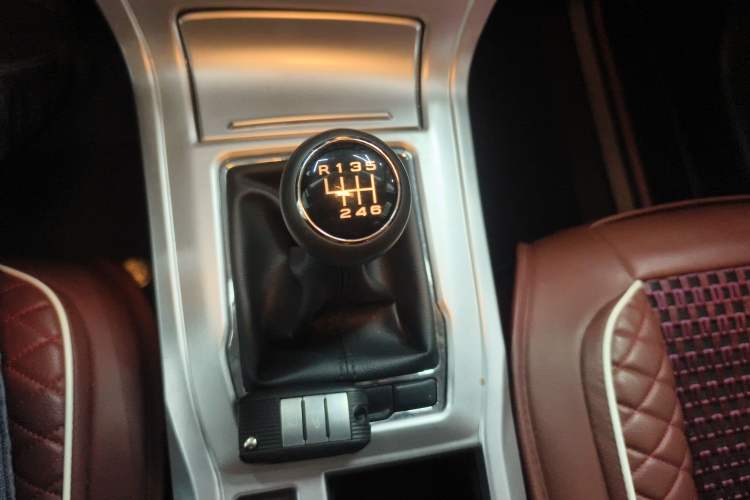 Used Roewe RX5 2020 20T Manual 4G Connect Super-Luxury Flagship Edition
