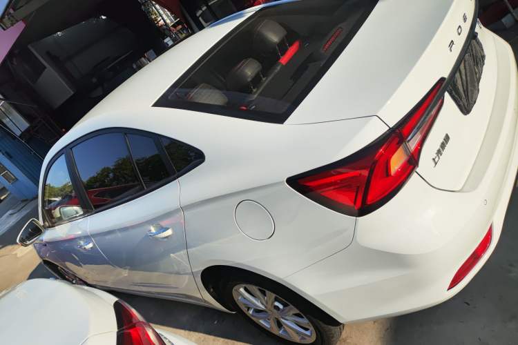Used Roewe i5 2019 1.5L Automatic 4G Connected Langyue Edition