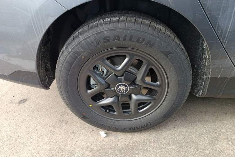 Used BYD Qin PLUS 2025 DM-i Smart Drive 55KM Leading Model