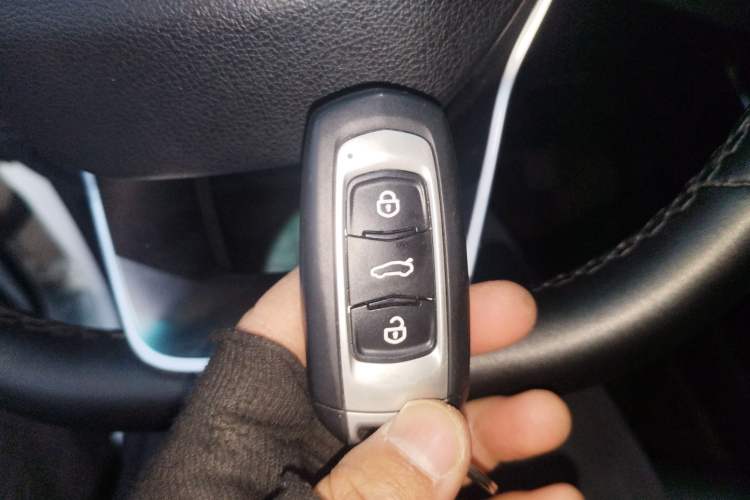 Used Geely Auto Vision X3 2020 1.5L CVT Luxury Model
