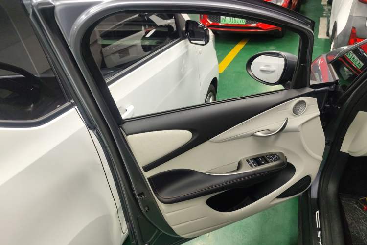 Used BYD Dolphin 2021 405 km Fashion Edition
