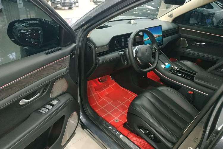 Used Hima AITO M7 2022 1.5T Four-Wheel Drive Luxury Edition
