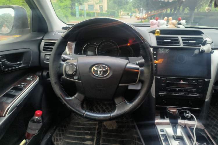 Used Toyota Camry 2015 2.0G Premier Edition

