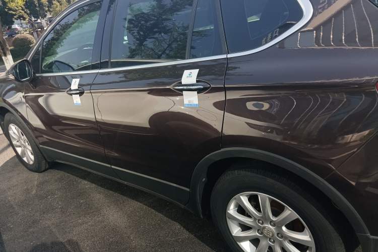 Used Buick Envision 2018 20T Two-Wheel-Drive Elite Model
