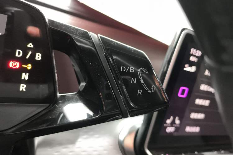 Used Volkswagen ID.6 X 2022 Smart Enjoyment Long-Range Edition