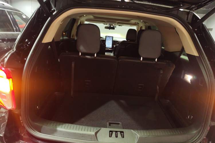 Used Ford Explorer 2020 EcoBoost 285 Four-Wheel Drive Trend Edition 6 Seats