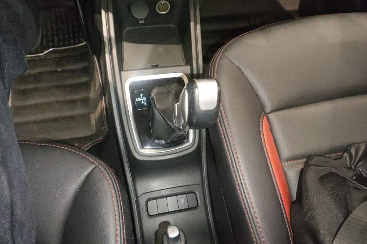 Used Haval H1 2015 1.5L AMT Luxury Model