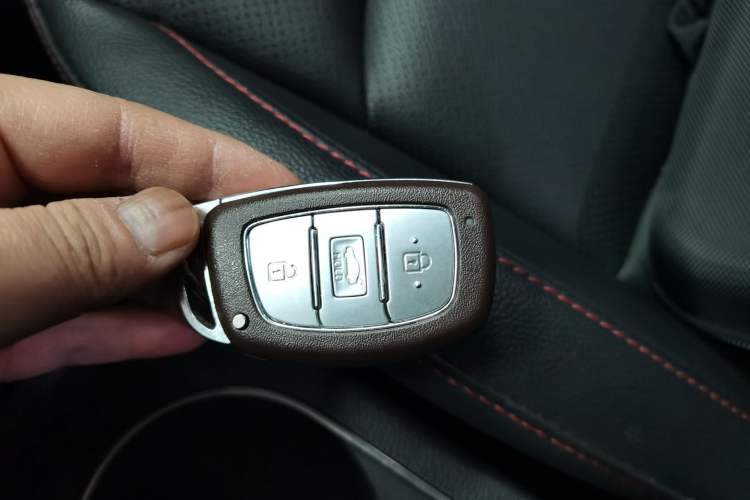 Used Hyundai Elantra 2019 1.4T Dual-Clutch Xuan Dong · Dynamic Model