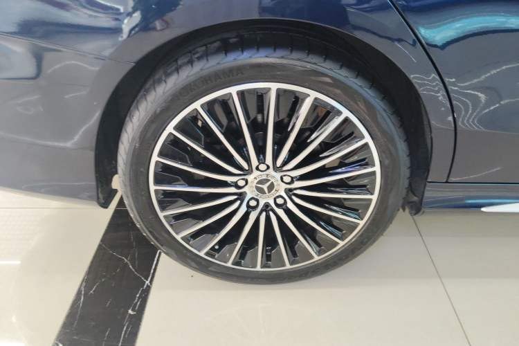 Used Mercedes-Benz C-Class 2017 Facelift C 200 L Sport Edition