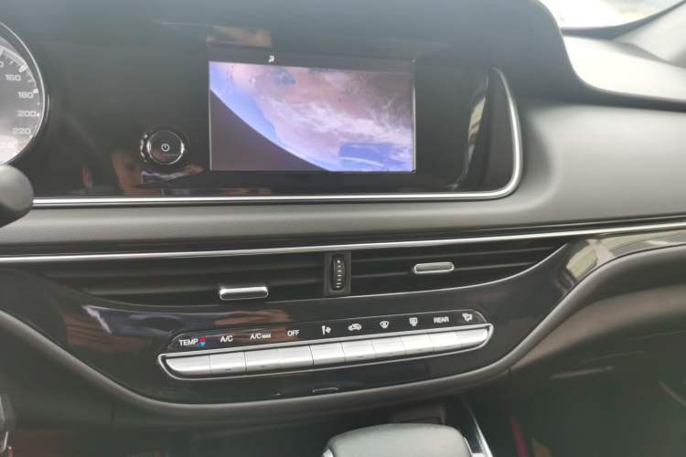 Used GAC Trumpchi M6 2021 PRO 270T Automatic Luxury Edition
