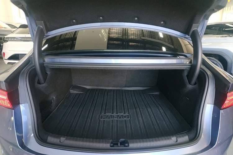 Used BYD Seal 2022 700 km Long-Range Rear-Wheel-Drive Version
