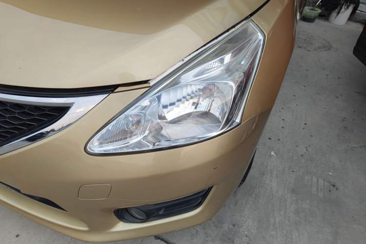 Used Nissan Tiida 2011 1.6L CVT Smart Version
