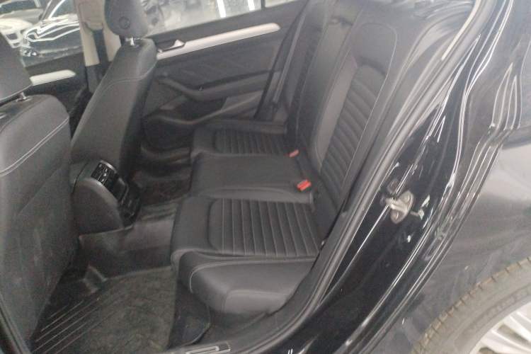 Used Volkswagen Magotan 2025 Zhongxiang Version 280TSI DSG Comfort Edition
