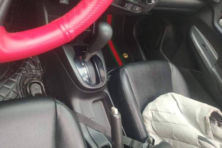 Used Honda Fit 2018 1.5L CVT Comfort Sunroof Version