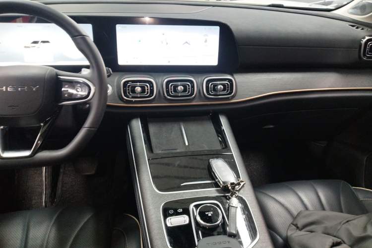 Used Chery Tiggo 9 2023 Restyled 2.0T Automatic Two-Wheel Drive Luxury Edition 5 Seats
