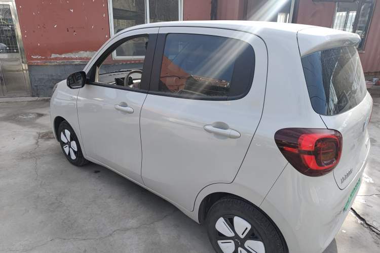 Used Wuling Hongguang MINIEV 2025 Four-Door Version Advanced Edition
