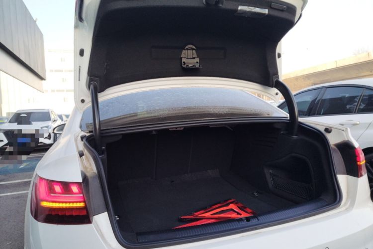 Used Audi A4L 2022 40 TFSI Fashion Dynamic Model
