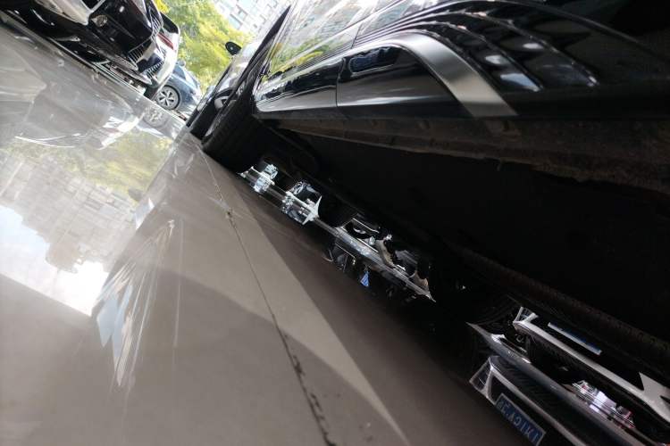 Used Hongqi HS5 2023 2.0T Qixiang Pro Edition
