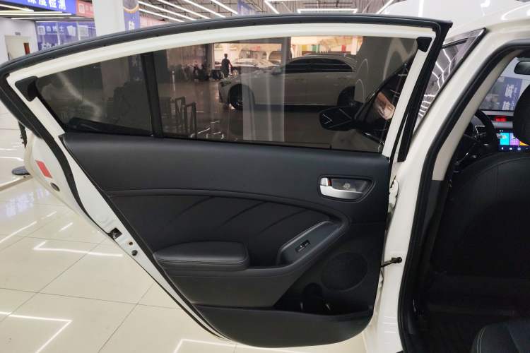 Used Kia K3 2015 1.6L Manual GL