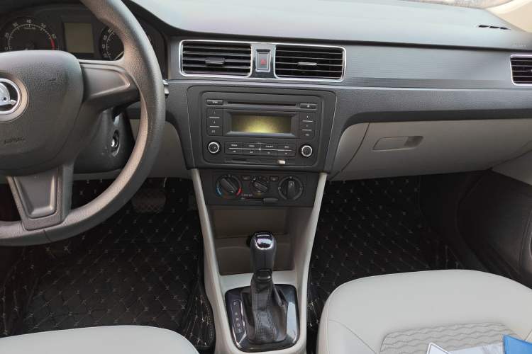 Used Skoda Rapid 2016 1.6L Automatic Chuanxing Edition

