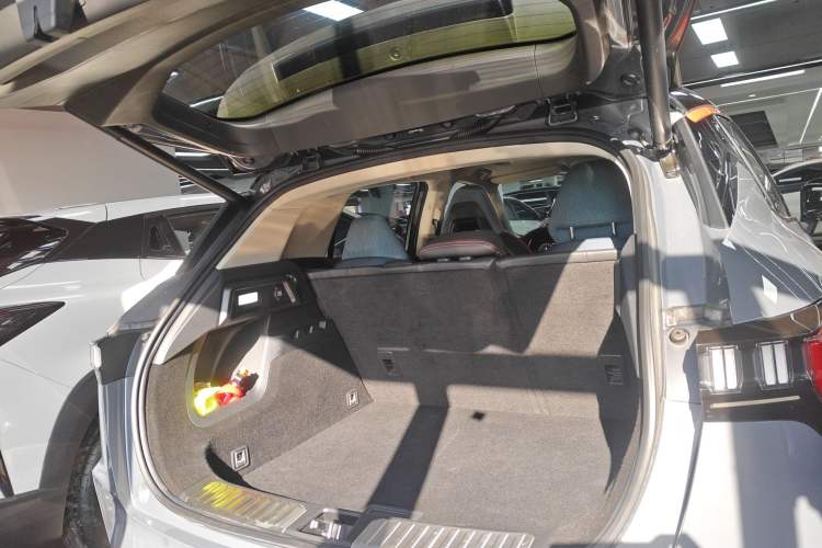 Used Lynk & Co 06 2020 1.5T YAO Halo