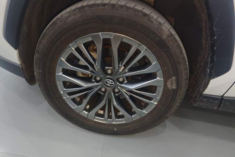 Used Toyota Wildlander 2023 2.0L CVT Four-Wheel Drive Luxury PLUS Edition
