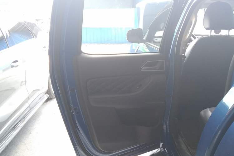 Used Great Wall Poer 2021 2.0T Global Version Passenger Automatic Diesel Two-Wheel Drive Comfort Trim Standard Cab GW4D20M
