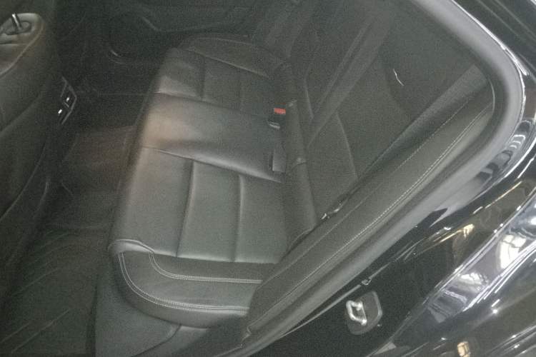 Used Cadillac ATS-L 2017 28T Fashion Edition
