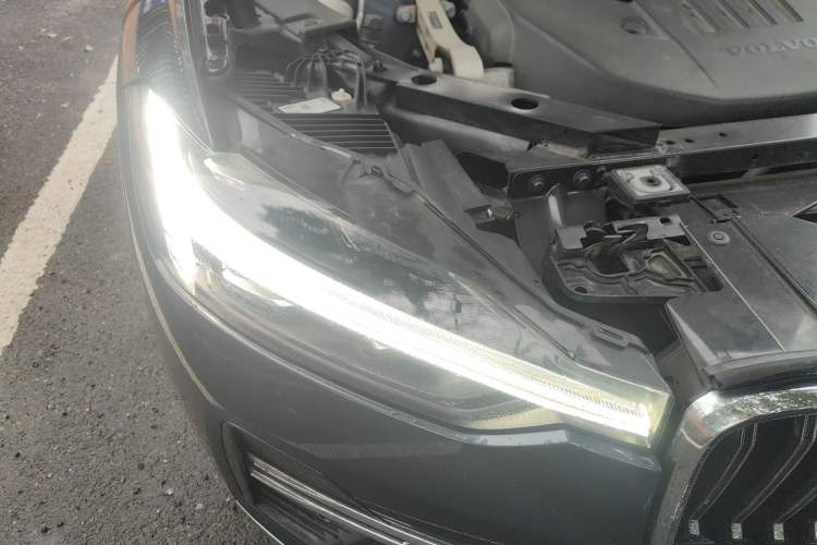 Used Volvo XC60 2023 B5 4x4 Smart Luxury Edition