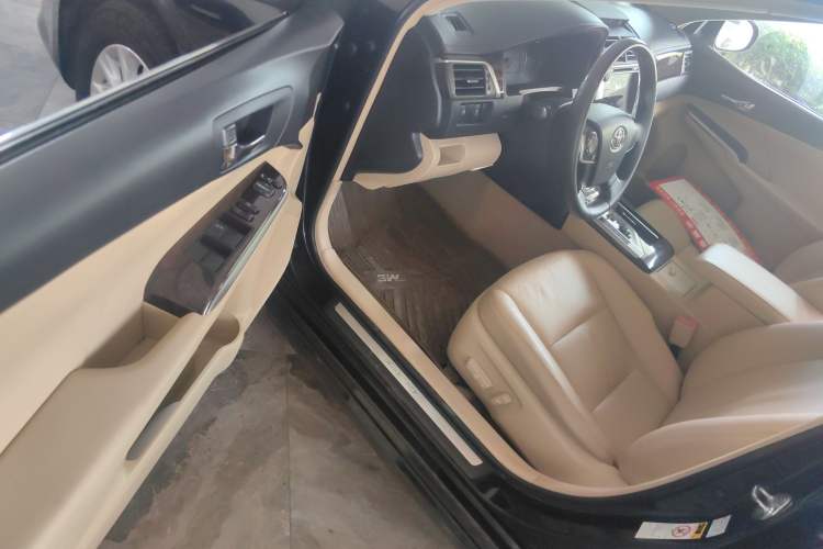 Used Toyota Camry 2015 2.0G Premier Edition