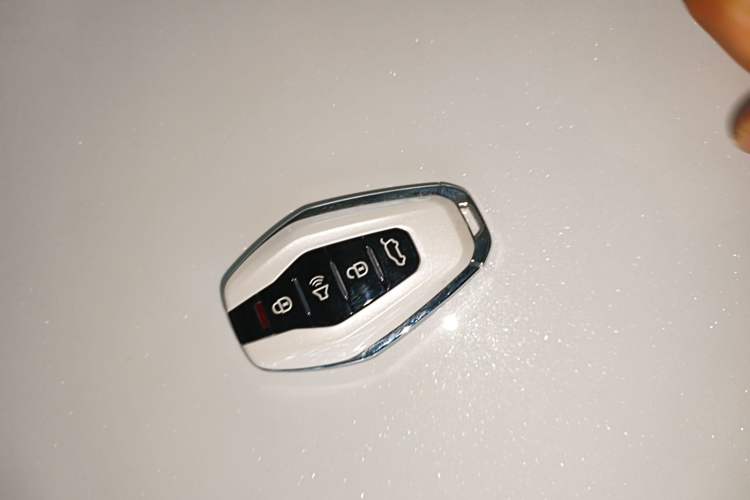 Used JETOUR X70 2023 1.5T DCT Beyond PRO+ Edition 5-Seater
