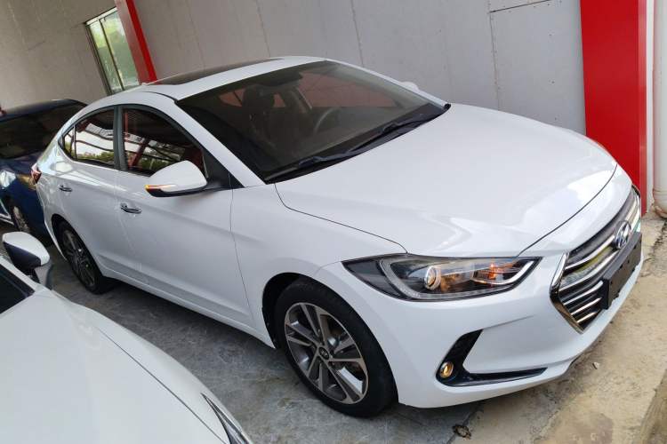 Used Hyundai Elantra 2016 1.6L Automatic ZhiXuan – Elite Version
