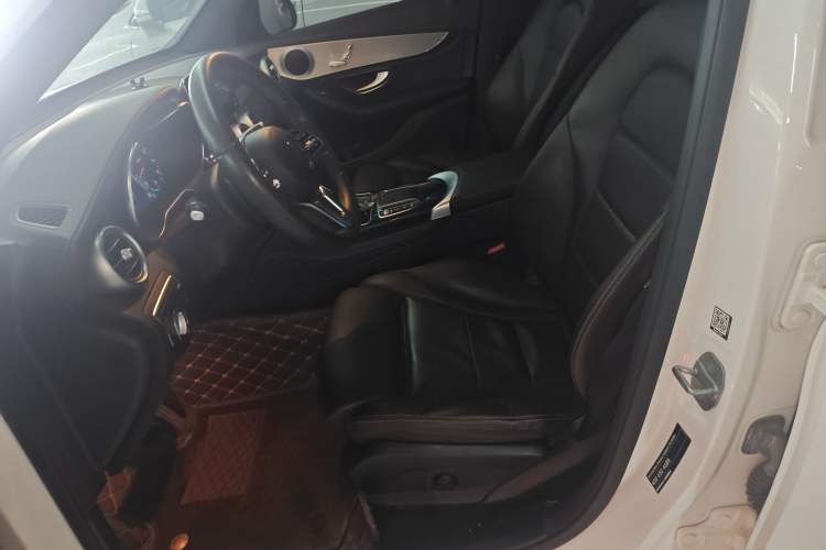 Used Mercedes-Benz GLC 2020 Facelifted GLC 260 L 4MATIC Dynamic Edition
