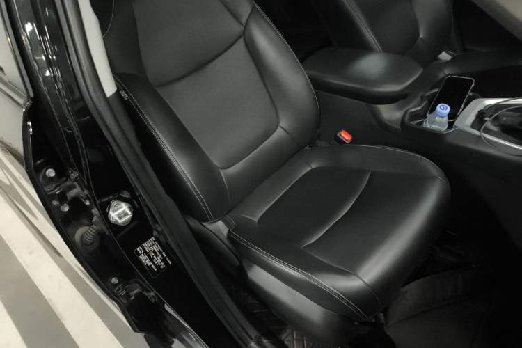 Used Toyota RAV4 2023 2.0L CVT Two-Wheel Drive Urban Edition
