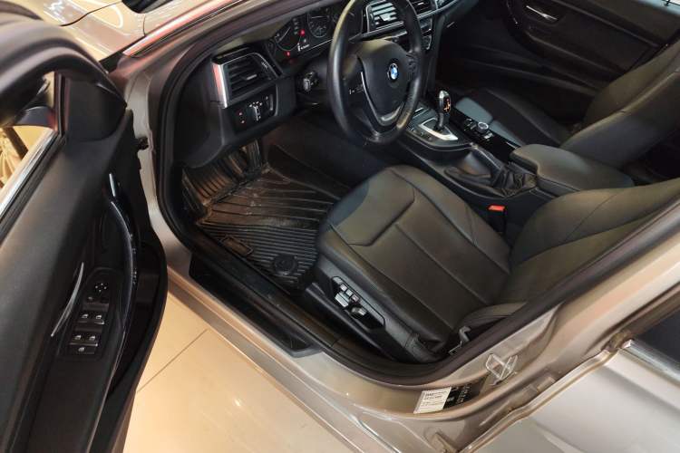 Used BMW 3 Series 2017 320Li Fashion Model
