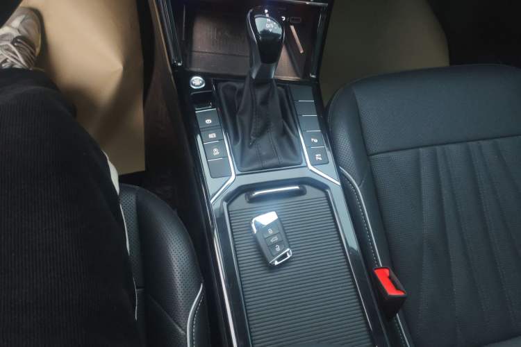 Used Volkswagen Passat 2023 Facelift 330TSI Luxury Edition
