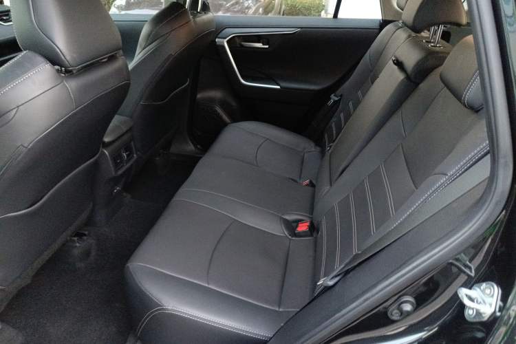 Used Toyota Wildlander 2023 2.0L CVT Four-Wheel Drive Luxury PLUS Edition
