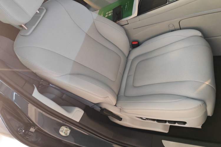 Used Hima AITO M9 2024 Range-Extended Ultra Version 42 kWh 6-Seater Model