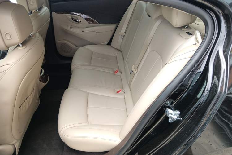 Used Buick LaCrosse 2013 2.4L SIDI Leading Comfort Version
