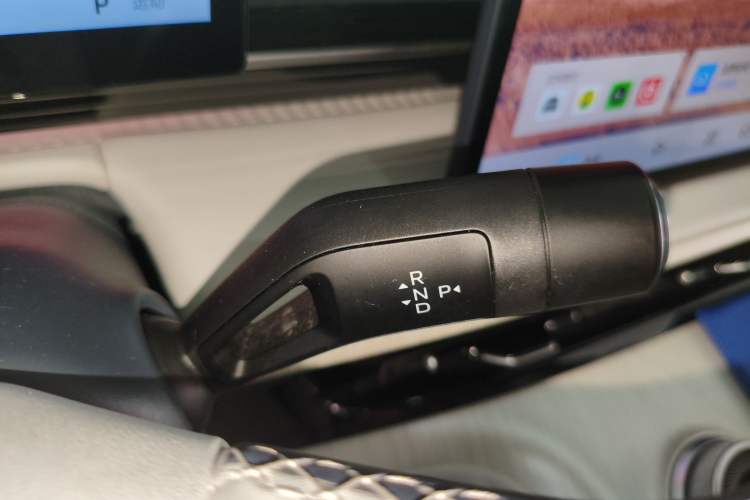 Used  E5 2024 530km Starship Edition