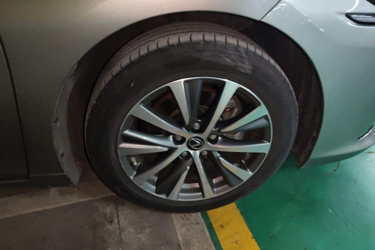 Used Lexus ES 2020 200 Excellence Edition