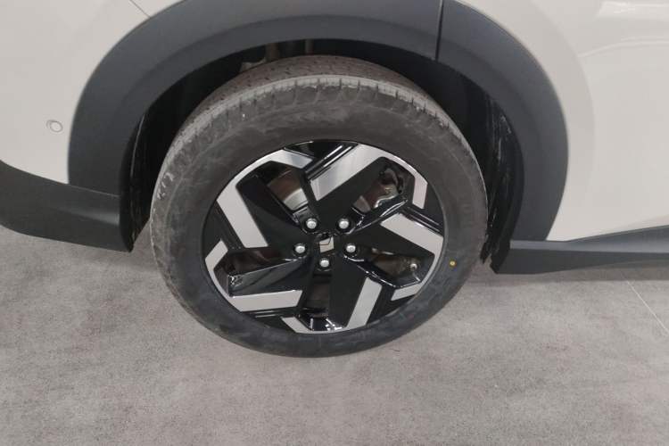 Used Baojun Yunhai 2024 140km Plug-in Hybrid Version
