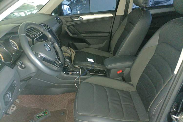 Used Volkswagen Tiguan L 2019 Updated Version 330TSI Automatic Two-Wheel Drive Panoramic Comfort Edition China VI Standard