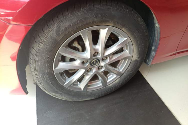 Used Mazda Mazda 3 Axela 2017 Hatchback 1.5L Automatic Luxury Model Emission Standard China V
