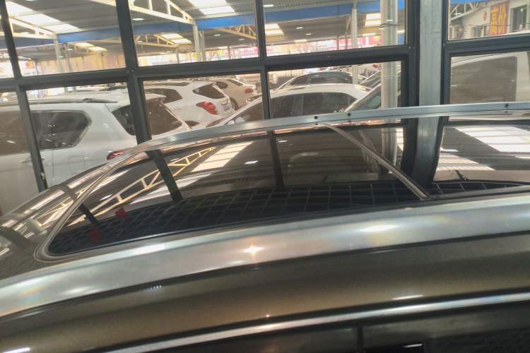 Used Buick Envision 2017 20T Two-Wheel Drive Luxury Model
