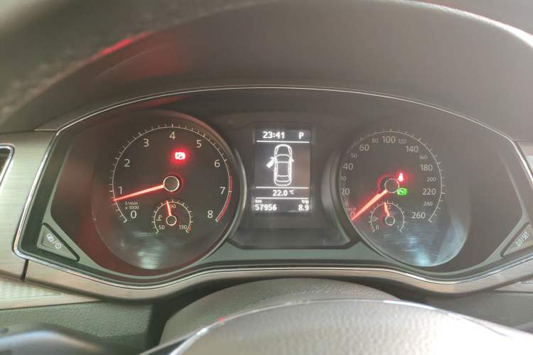 Used Volkswagen Passat 2017 330TSI DSG Luxury Edition
