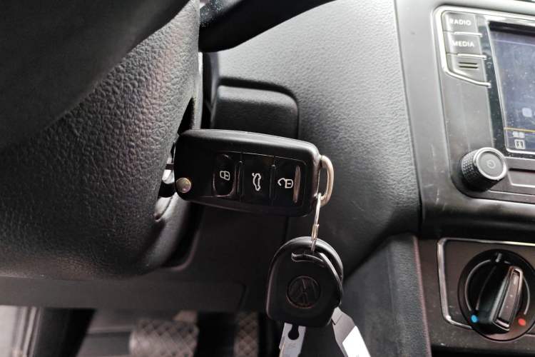 Used Volkswagen Polo 2014 1.6L Automatic Comfort Edition